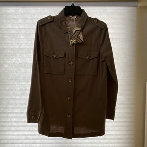 Hem and thread ,shirt jacket